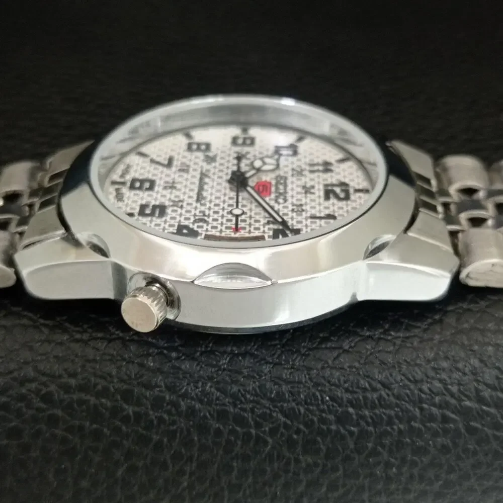 Vintage 1986 Seiko Automatic Mens Silver Watch W/daydate & Black accents